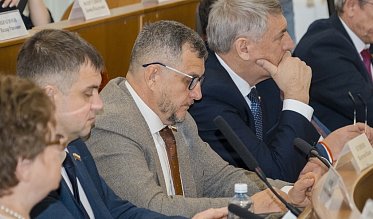 Депутаты Законодательного Собрания утвердили бюджет на 2026–2028 годы